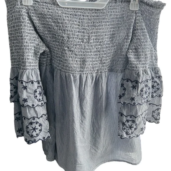 BeachLunchLounge, large, blue embroidered off the shoulder top. Cotton. - Picture 6 of 10